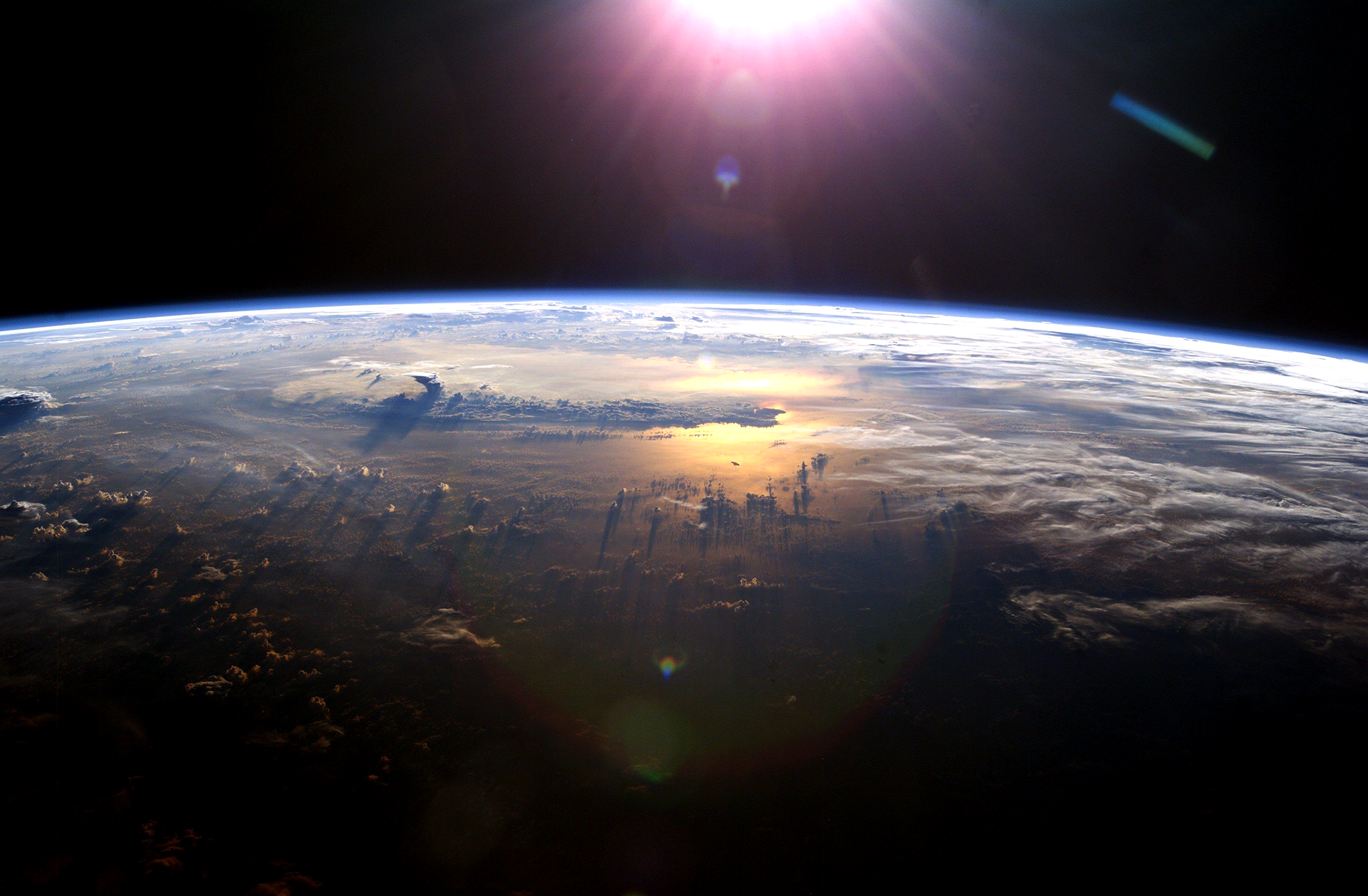 main-earth