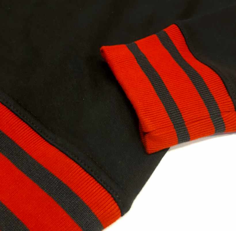 Hoodie-red-unisex-JM-detail